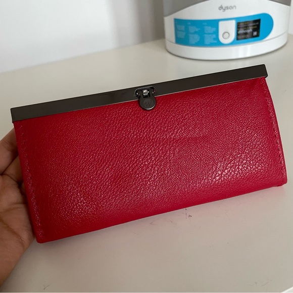 Vintage Red Wallet - Picture 1 of 7